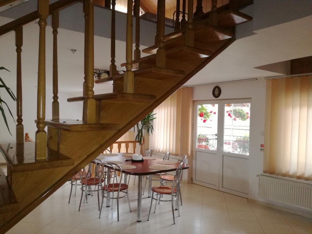 Vila Nely Rîşnov Extérieur photo